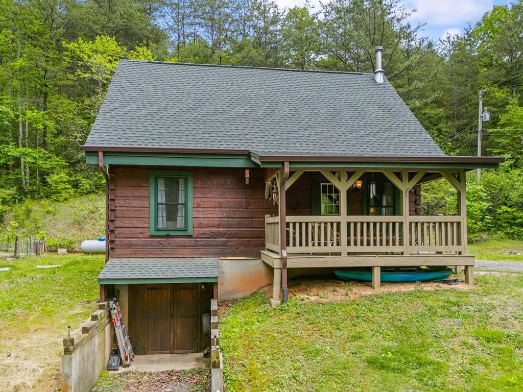 1374 Long Branch Road Marble NC 28905