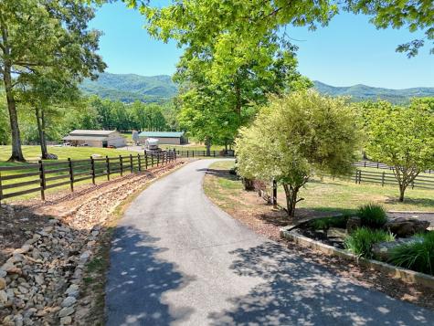 1193 Pine Log Road Warne NC 28909