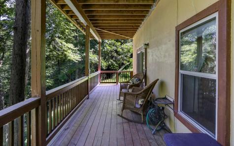 76 Hollyanne Pond Hayesville NC 28904