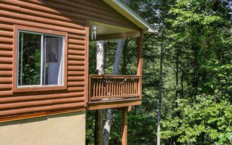 76 Hollyanne Pond Hayesville NC 28904