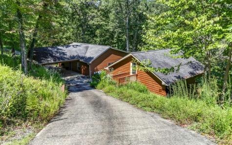 76 Hollyanne Pond Hayesville NC 28904