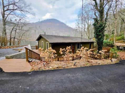 23 Moseley Way Robbinsville NC 28771