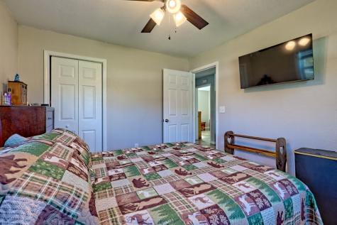 60 Tarrent Street Andrews NC 28901