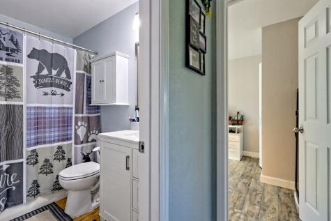 60 Tarrent Street Andrews NC 28901