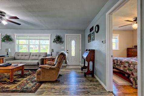 60 Tarrent Street Andrews NC 28901