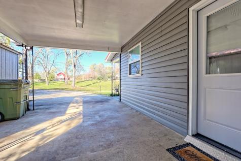 60 Tarrent Street Andrews NC 28901