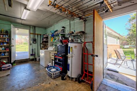 60 Tarrent Street Andrews NC 28901