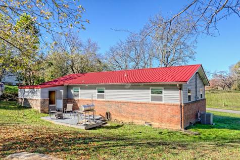 60 Tarrent Street Andrews NC 28901