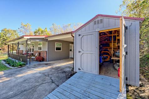 60 Tarrent Street Andrews NC 28901