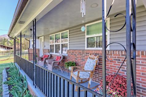 60 Tarrent Street Andrews NC 28901