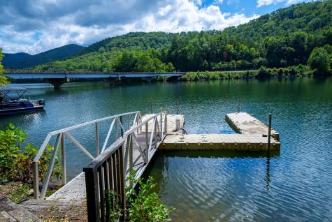 55 Avisco Robbinsville NC 28771