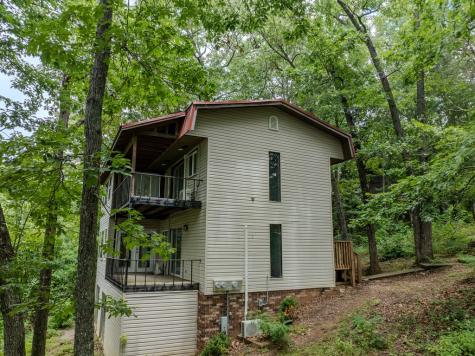 128 Manor Drive Hayesville NC 28904