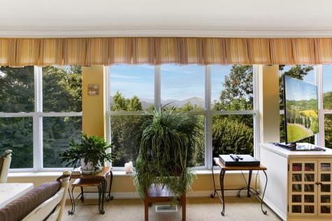 847 Scarletts Way Young Harris GA 30582