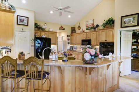 847 Scarletts Way Young Harris GA 30582