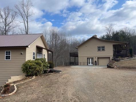 971 White Oak Drive Warne NC 28909