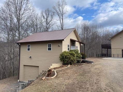 971 White Oak Drive Warne NC 28909