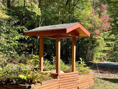 90 Pounding Mill Knob Hayesville NC 28904