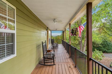 82 Hebron Way Young Harris GA 30582