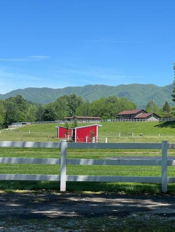 45 Caboose Creek Andrews NC 28901