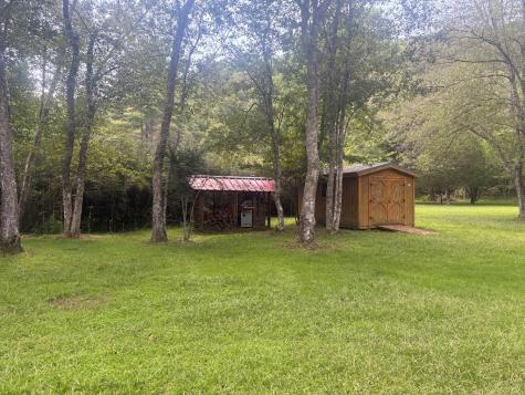 141 Friendship Lane Mineral Bluff GA 30559