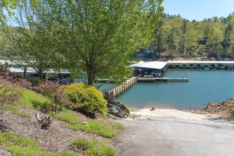 421 Sleepy Hollow Murphy NC 28906