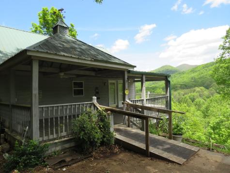 905 Johnson Road Hiawassee GA 30546