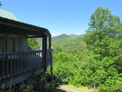 905 Johnson Road Hiawassee GA 30546