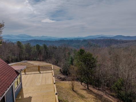 355 Up The Creek Trail Hayesville NC 28904
