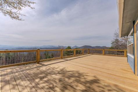 355 Up The Creek Trail Hayesville NC 28904