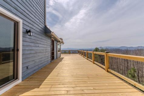 355 Up The Creek Trail Hayesville NC 28904