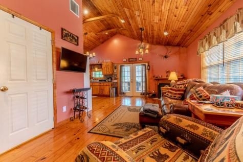33 Hamlet Circle Murphy NC 28906