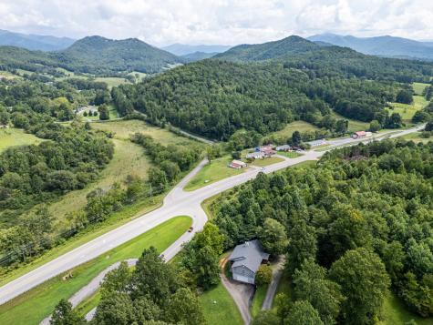 208 Oak Forest Circle Hayesville NC 28904