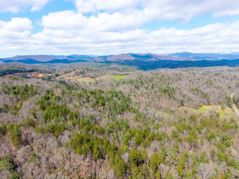 1669 Hiwassee Dam Access Road Murphy NC 28906