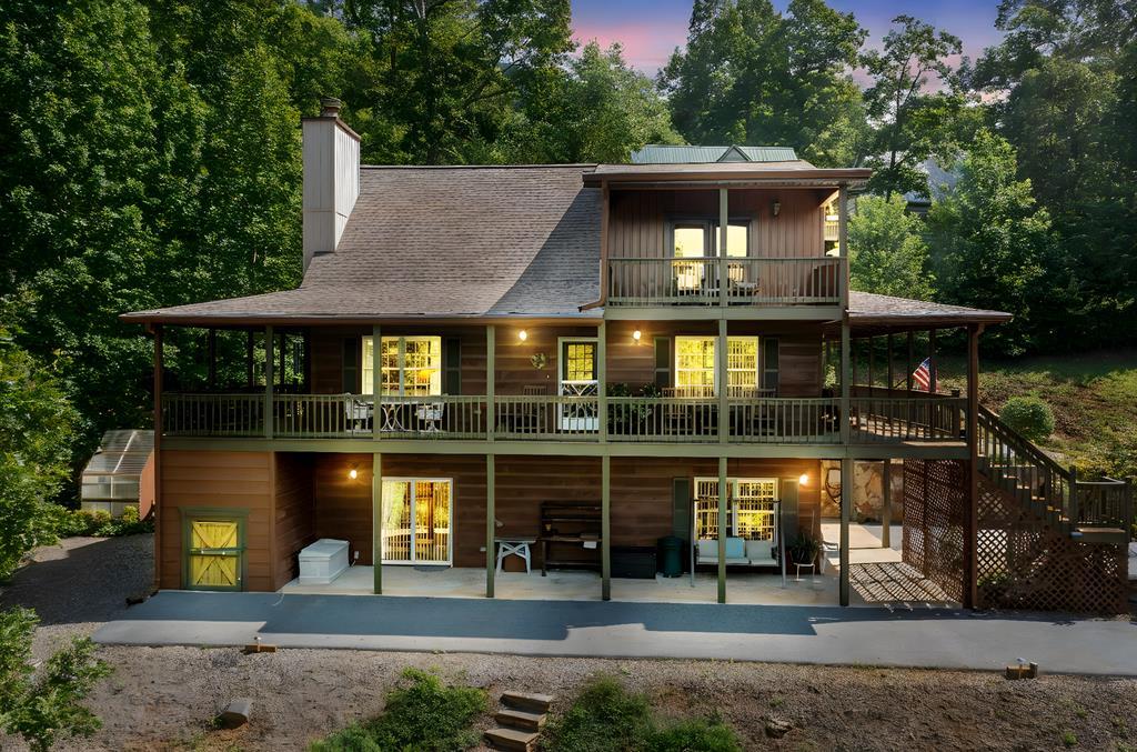731 Gage Drive Hiawassee GA 30546