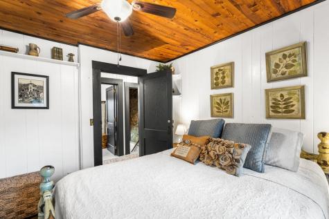 106 Settawig Road Brasstown NC 28902