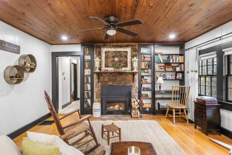 106 Settawig Road Brasstown NC 28902