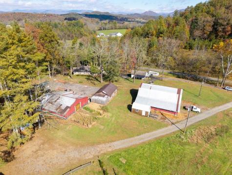 106 Settawig Road Brasstown NC 28902