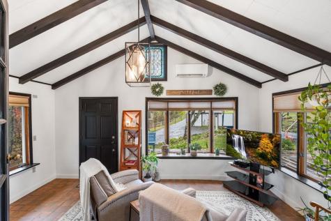 106 Settawig Road Brasstown NC 28902