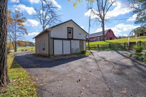 106 Settawig Road Brasstown NC 28902