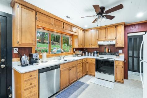 106 Settawig Road Brasstown NC 28902