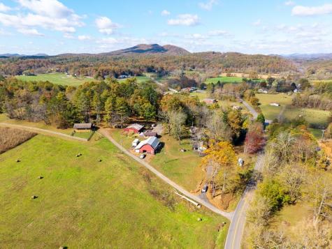 106 Settawig Road Brasstown NC 28902