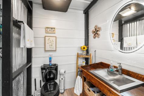 106 Settawig Road Brasstown NC 28902