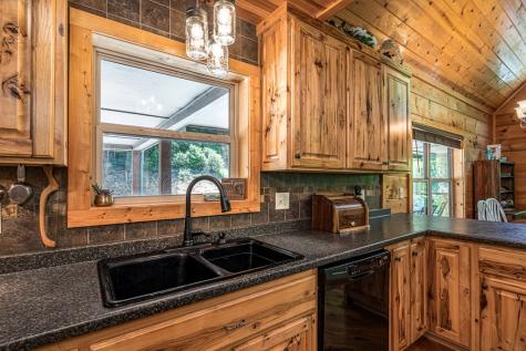 1064 Pinedale Lane Andrews NC 28901