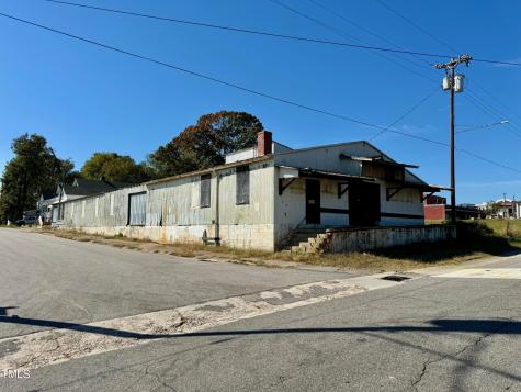 242 E Montgomery Street Henderson NC 27536