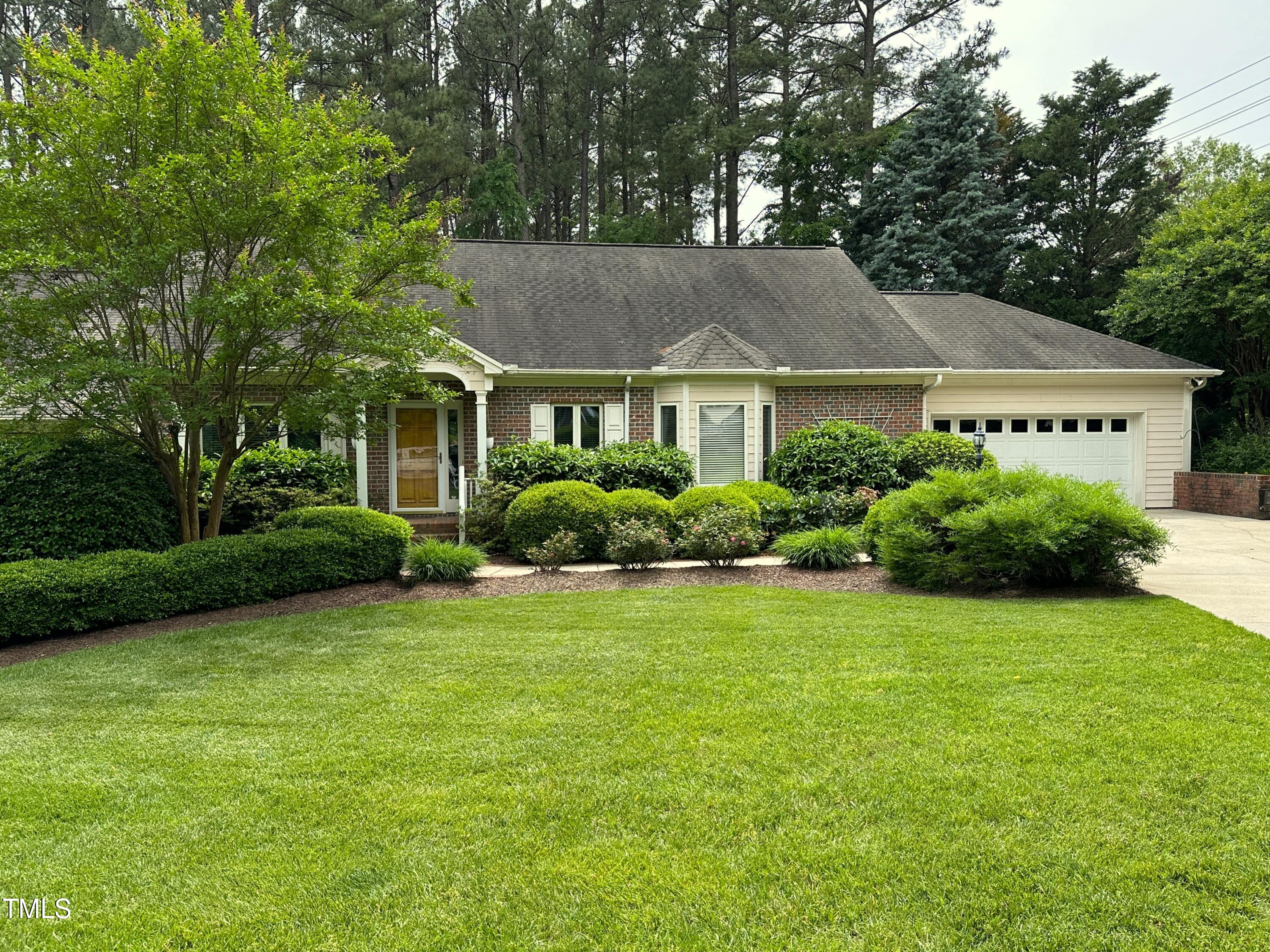 100 Turnberry Lane Chapel Hill NC 27517