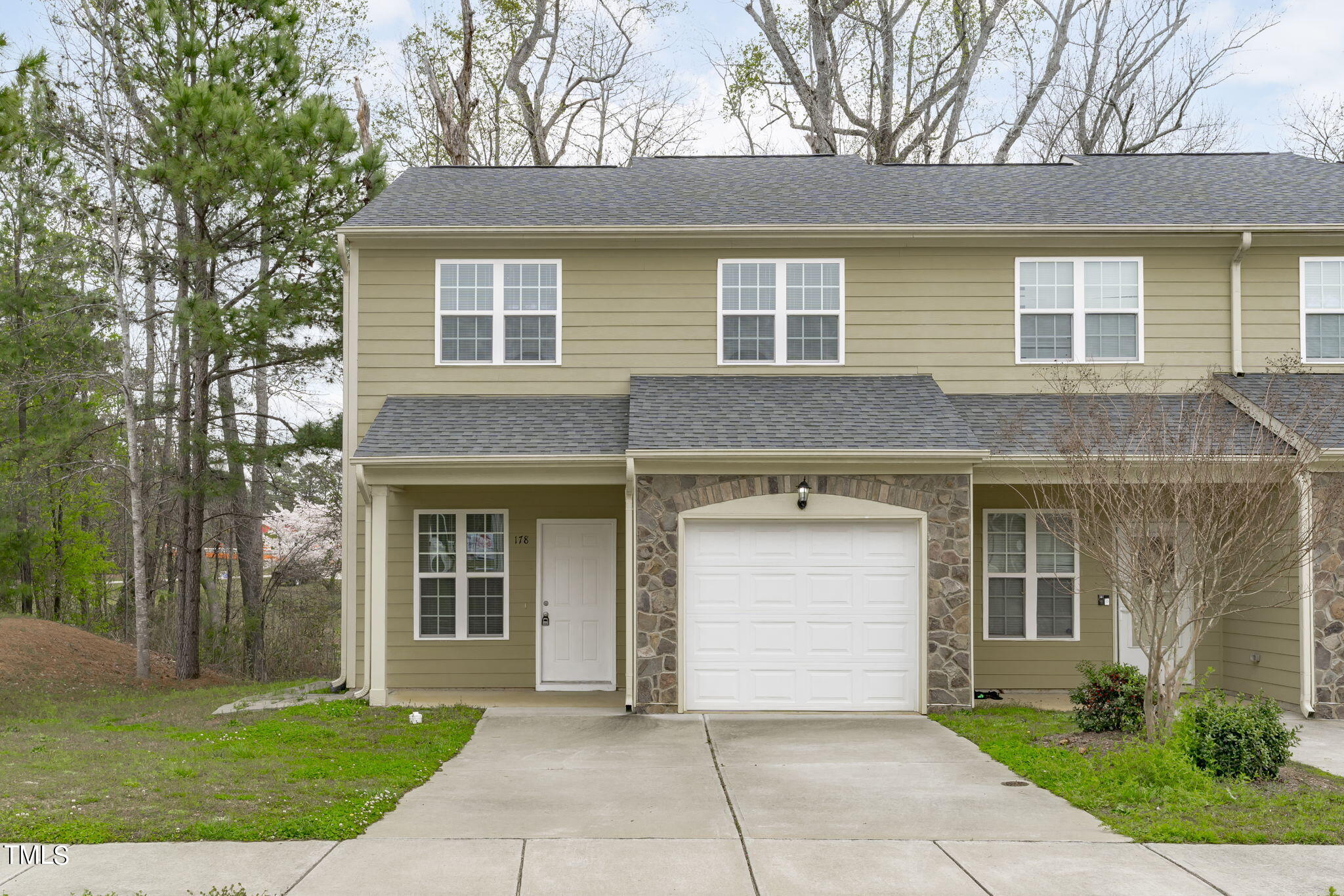 178 Sunnyview Lane Clayton NC 27520