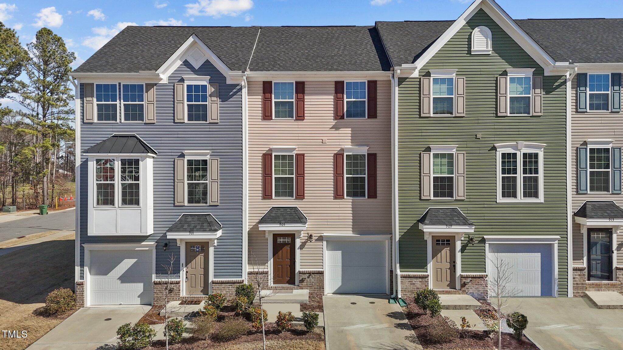 905 Arnold Place Drive Fuquay Varina NC 27526
