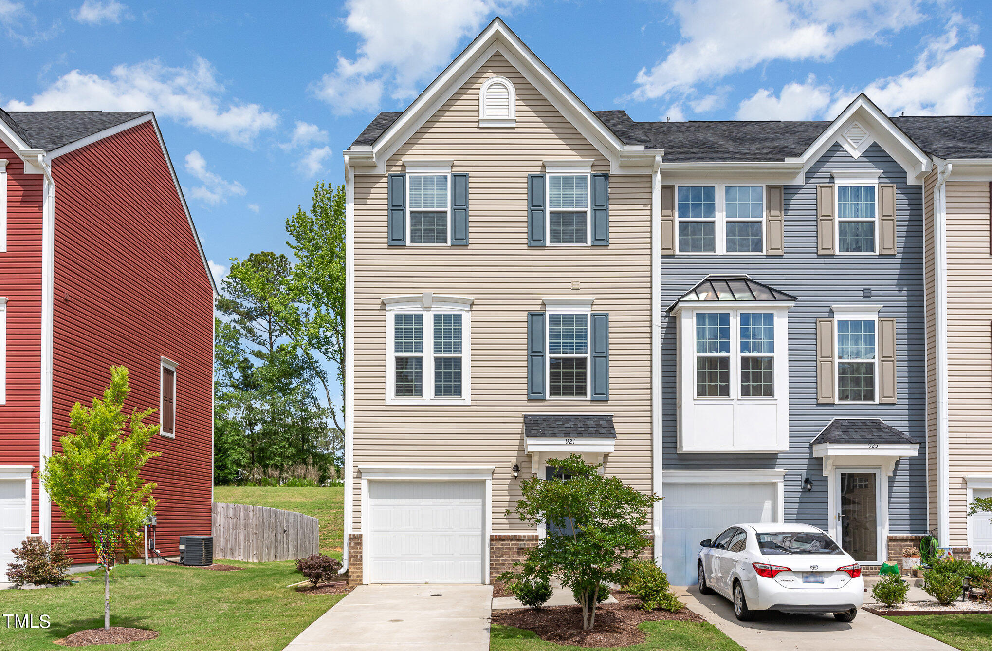921 Arnold Place Drive Fuquay Varina NC 27526