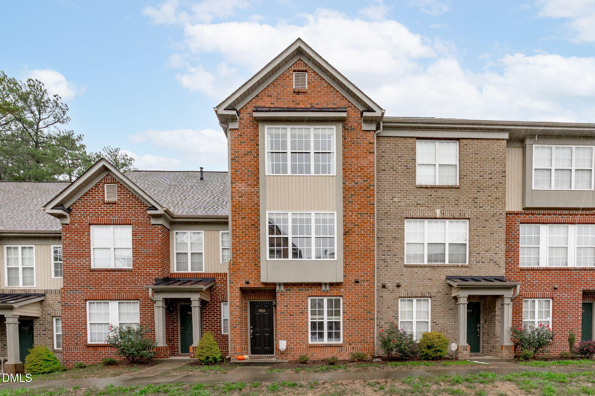 9909 Grettle Court Raleigh NC 27617