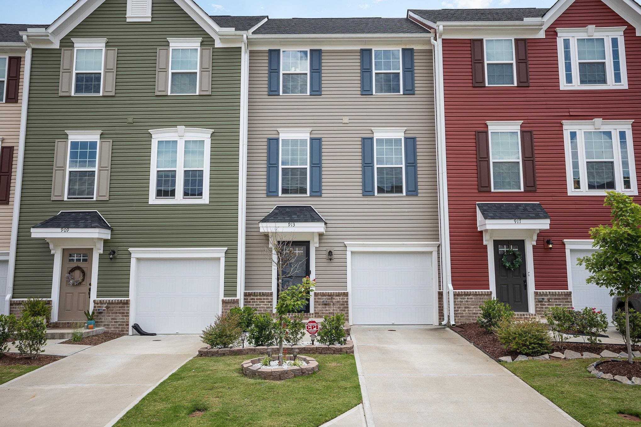 913 Arnold Place Drive Fuquay Varina NC 27526